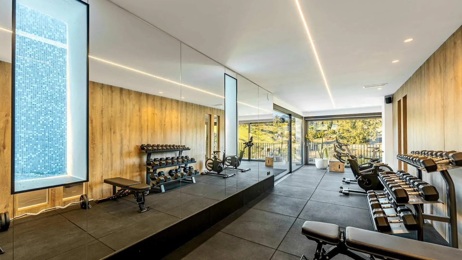 Villa Paraiso W Parking Gym Pool Lounge Cinema Estepona